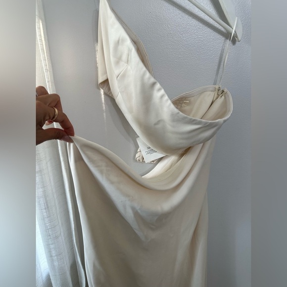 MISHA Blossom Gown - Picture 6 of 10